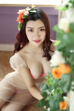 欧美大码性感内衣套装_完整版在线观看