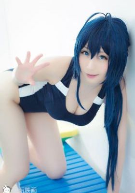 欧美裸模大胆展阴无遮挡_蓝光高清免费观看