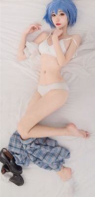 欧美扑克片段_1080完整视频观看