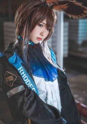 欧美女娃模特_4K动漫免费观看